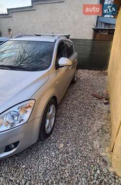 Универсал Kia Ceed 2008 в Ужгороде