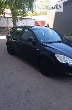 Хэтчбек Kia Ceed 2007 в Чернигове