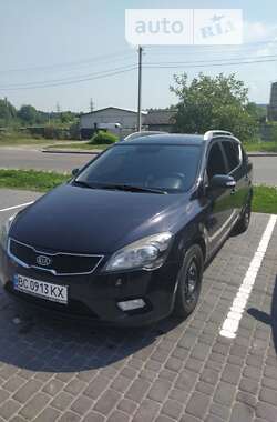 Универсал Kia Ceed 2011 в Трускавце