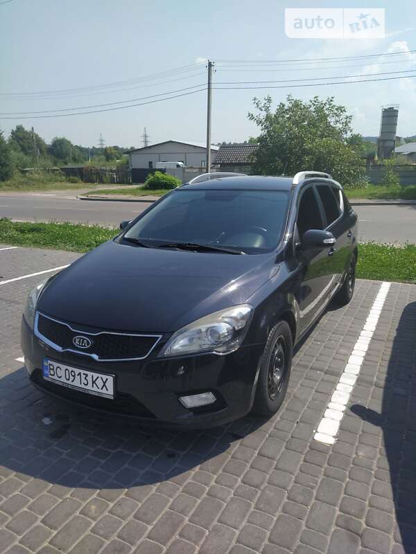 Универсал Kia Ceed 2011 в Трускавце