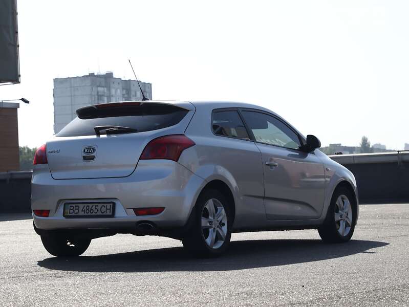 Хетчбек Kia Ceed 2008 в Києві