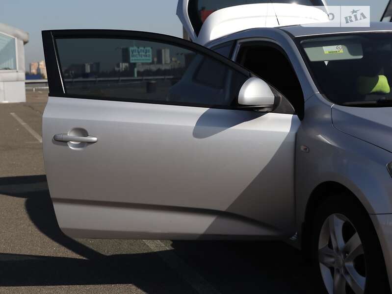 Хетчбек Kia Ceed 2008 в Києві