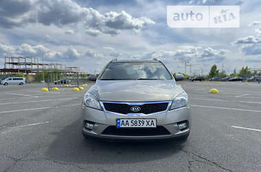 Універсал Kia Ceed 2011 в Києві