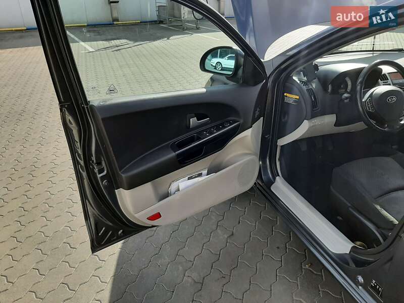 Универсал Kia Ceed 2007 в Луцке