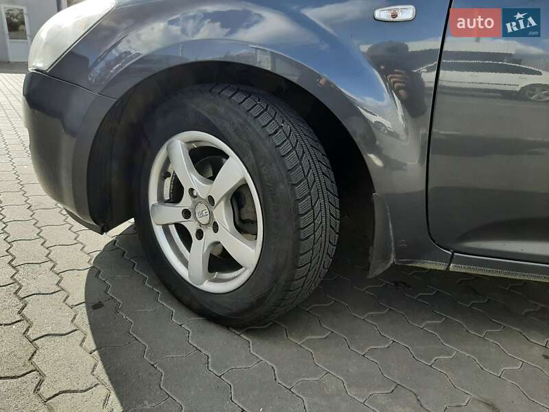 Универсал Kia Ceed 2007 в Луцке