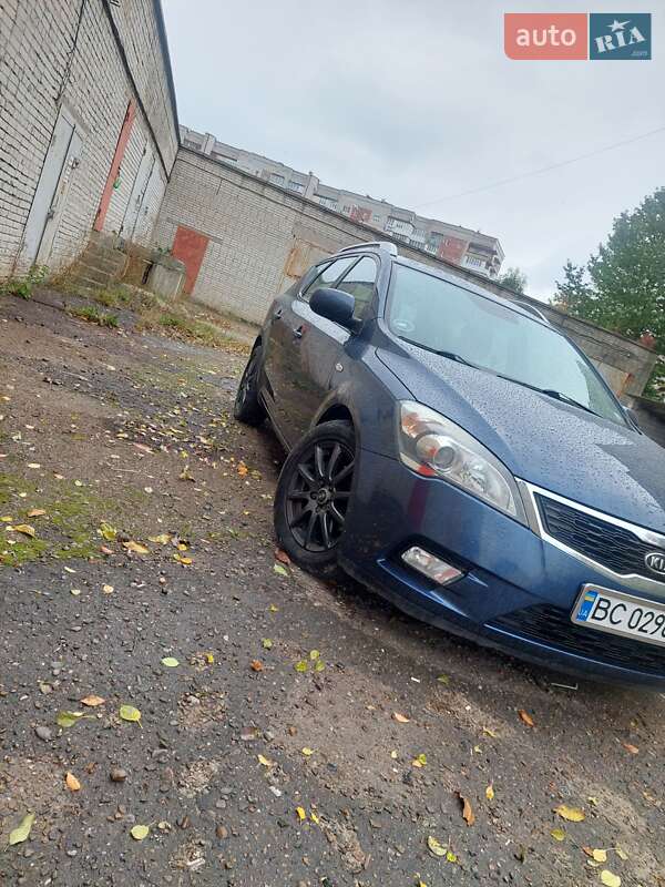 Универсал Kia Ceed 2010 в Львове