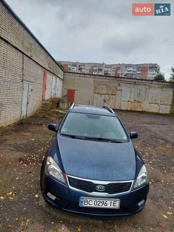 Универсал Kia Ceed 2010 в Львове