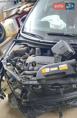Хэтчбек Kia Ceed 2011 в 