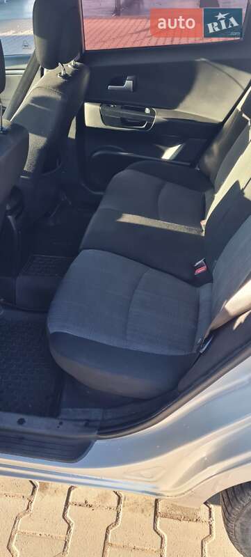 Универсал Kia Ceed 2011 в Нововолынске