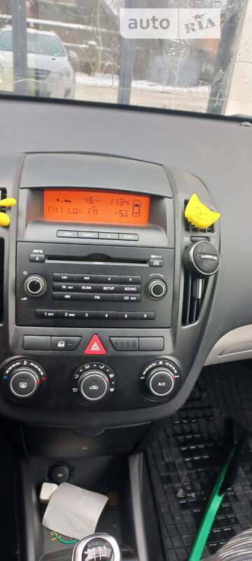 Универсал Kia Ceed 2008 в Луцке