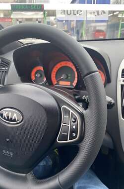 Хэтчбек Kia Ceed 2008 в Киеве