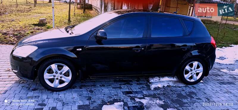 Хетчбек Kia Ceed 2008 в Мукачевому фото 2 Хетчбек Kia Ceed 2008 в Мукачевому