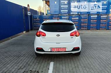 Хэтчбек Kia Ceed 2012 в Калуше