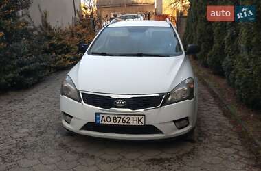 Универсал Kia Ceed 2011 в Берегово