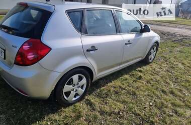 Хэтчбек Kia Ceed 2008 в Львове