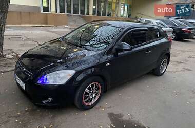 Хэтчбек Kia Ceed 2008 в Одессе