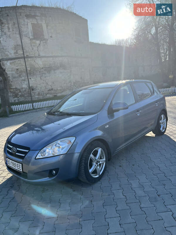 Хэтчбек Kia Ceed 2007 в Бережанах фото 3 Хэтчбек Kia Ceed 2007 в Бережанах