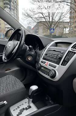 Хэтчбек Kia Ceed 2007 в Киеве