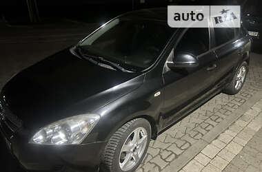 Хэтчбек Kia Ceed 2008 в Ивано-Франковске