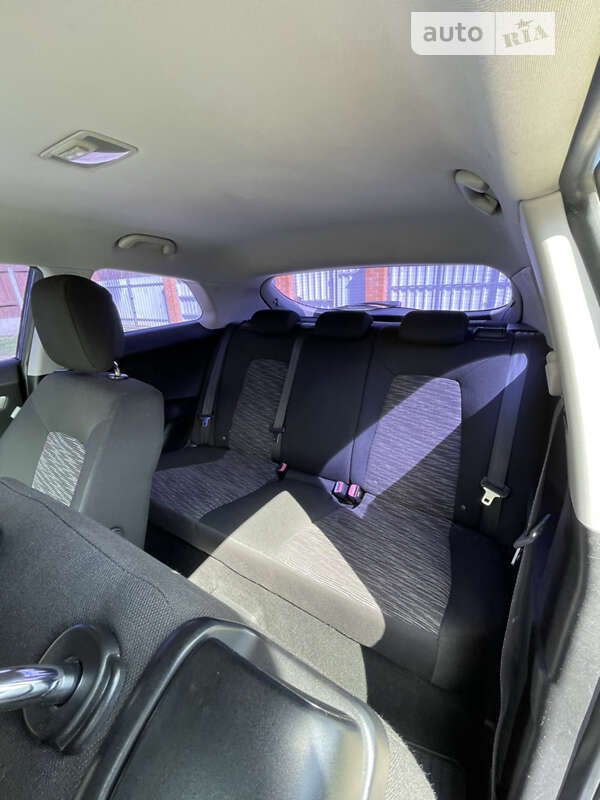 Хэтчбек Kia Ceed 2008 в Полтаве