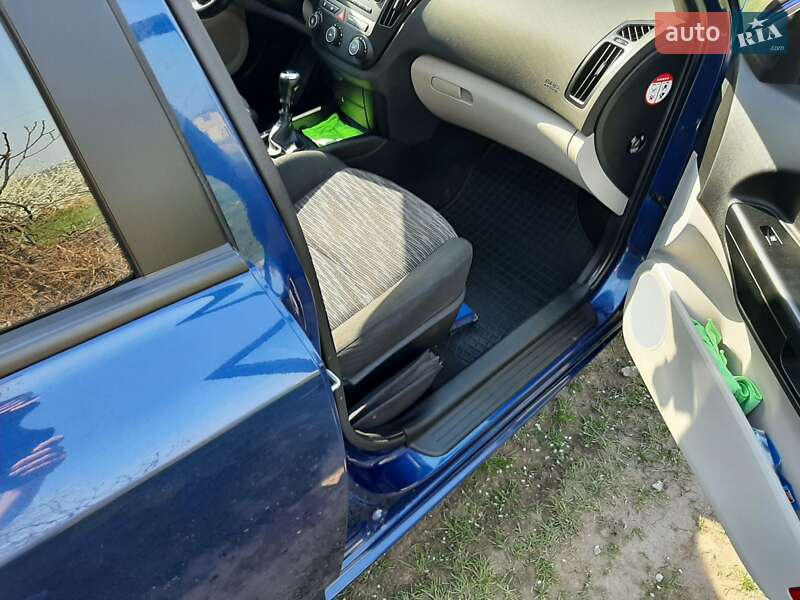 Хэтчбек Kia Ceed 2008 в Боярке