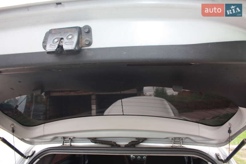 Хэтчбек Kia Ceed 2010 в Белополье