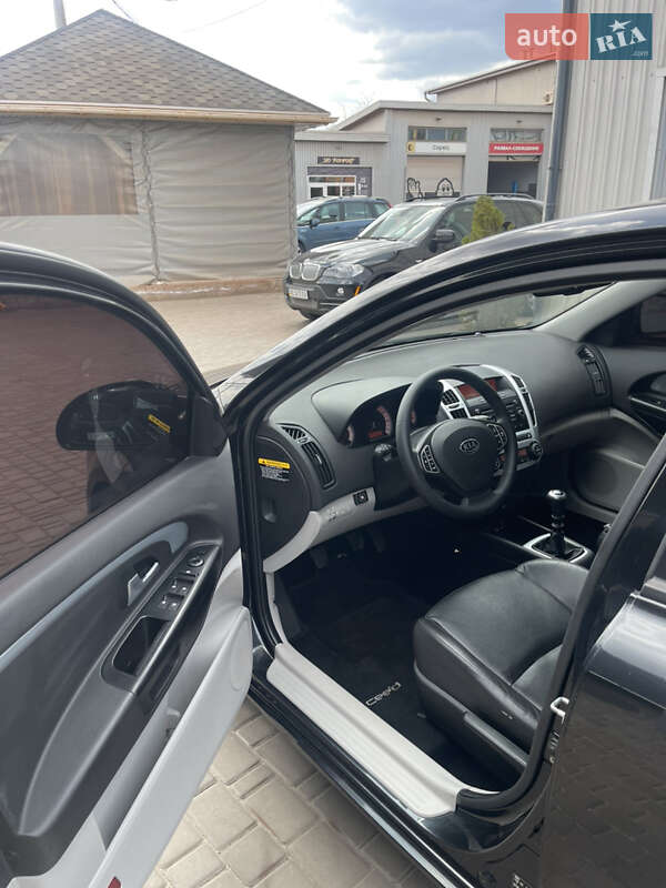 Хетчбек Kia Ceed 2007 в Кривому Розі фото 10 Хетчбек Kia Ceed 2007 в Кривому Розі