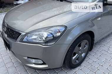 Универсал Kia Ceed 2010 в Виннице