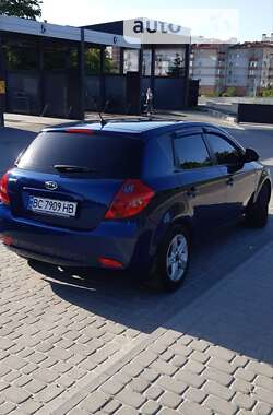 Хэтчбек Kia Ceed 2008 в Львове