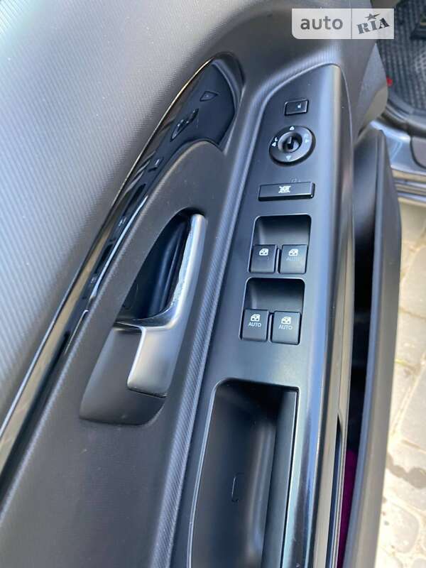 Універсал Kia Ceed 2010 в Шумську