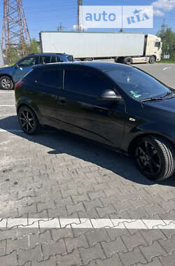 Хэтчбек Kia Ceed 2008 в Вышгороде