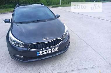 Хэтчбек Kia Ceed 2013 в Каневе