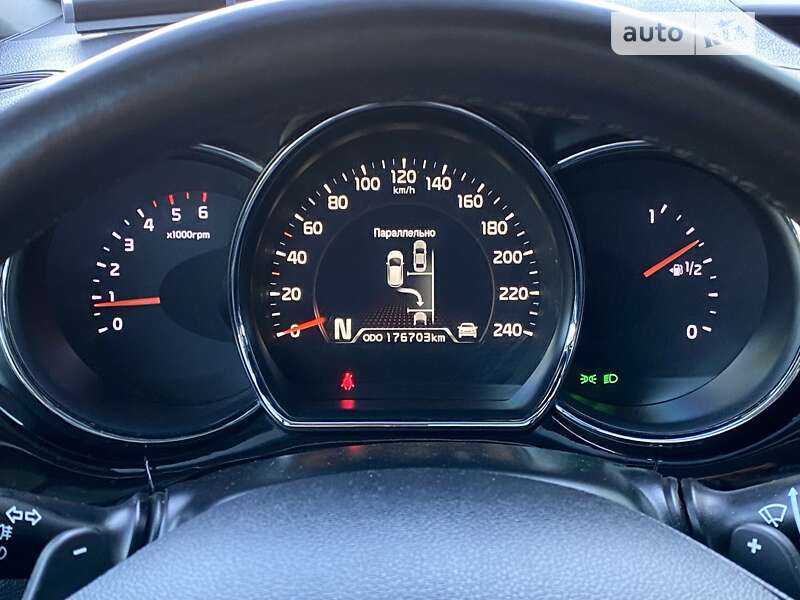 Хэтчбек Kia Ceed 2012 в Киеве