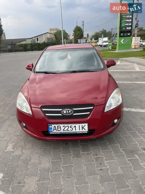Хетчбек Kia Ceed 2007 в 