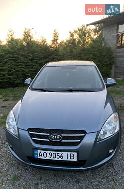 Хэтчбек Kia Ceed 2008 в Ужгороде