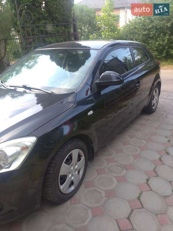 Хетчбек Kia Ceed 2008 в Львові