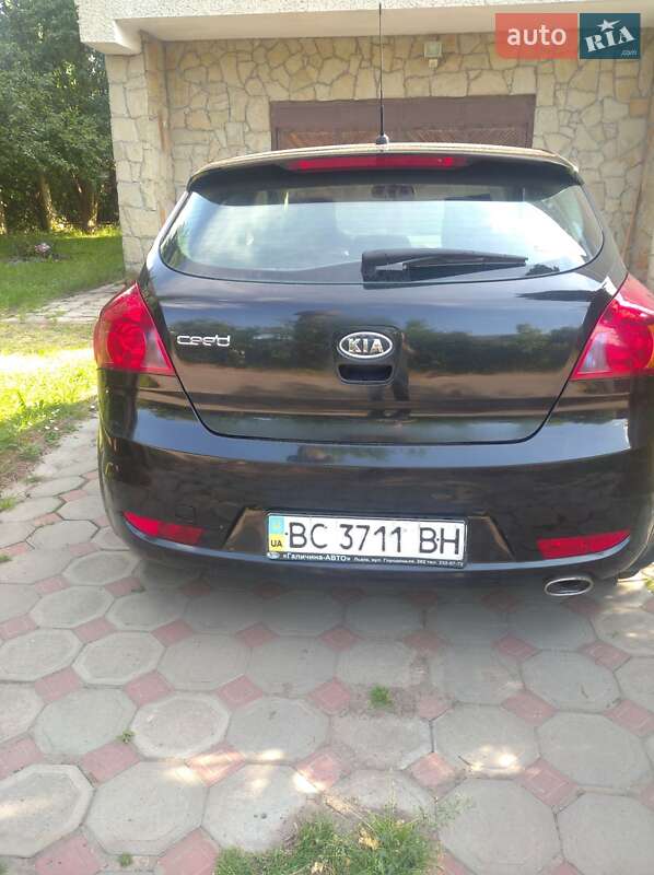Хетчбек Kia Ceed 2008 в Львові