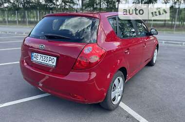 Хетчбек Kia Ceed 2007 в Дніпрі