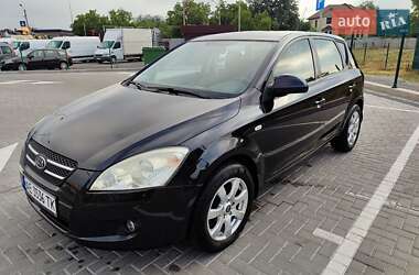 Хэтчбек Kia Ceed 2008 в Днепре