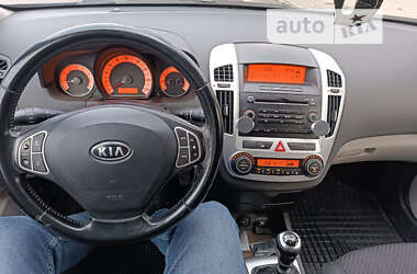 Универсал Kia Ceed 2009 в Черновцах