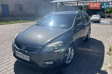 Универсал Kia Ceed 2012 в Глухове