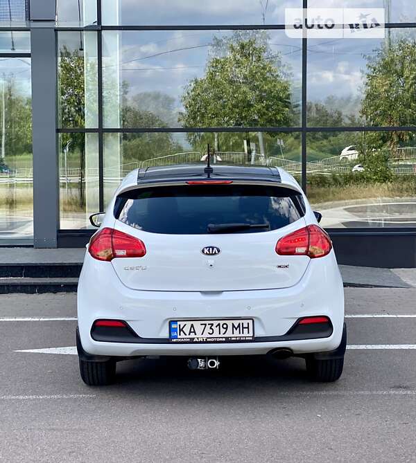 Хэтчбек Kia Ceed 2012 в Киеве