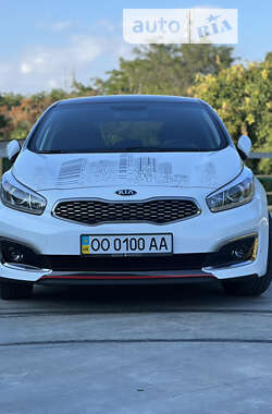 Хэтчбек Kia Ceed 2017 в 