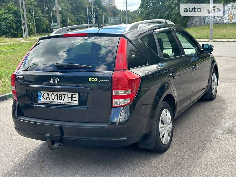 Универсал Kia Ceed 2010 в Киеве