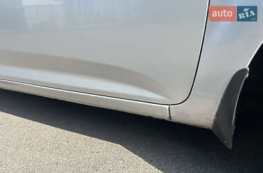 Хэтчбек Kia Ceed 2008 в 