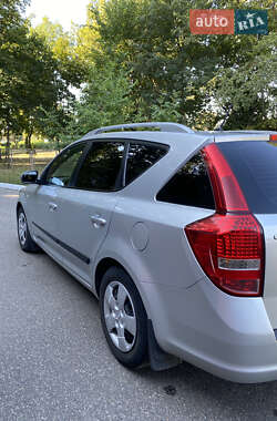 Универсал Kia Ceed 2010 в 