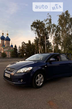 Хэтчбек Kia Ceed 2008 в Первомайске