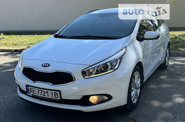 Універсал Kia Ceed 2013 в Дніпрі