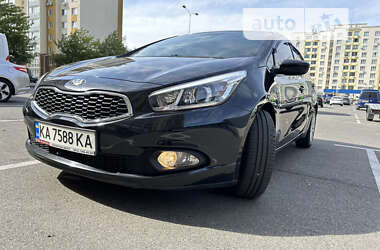 Хэтчбек Kia Ceed 2012 в Киеве