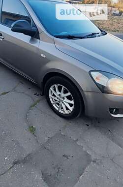 Универсал Kia Ceed 2008 в Полтаве